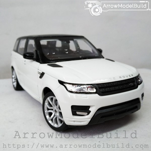 Picture of ArrowModelBuild Land Rover Custom Color (Carry White) Built & Painted 1/24 Model Kit
